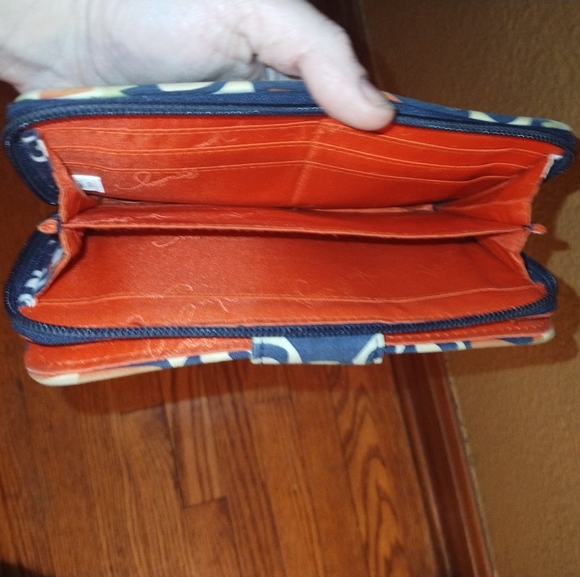 Vera Bradley large Wallet - Picture 3 of 4